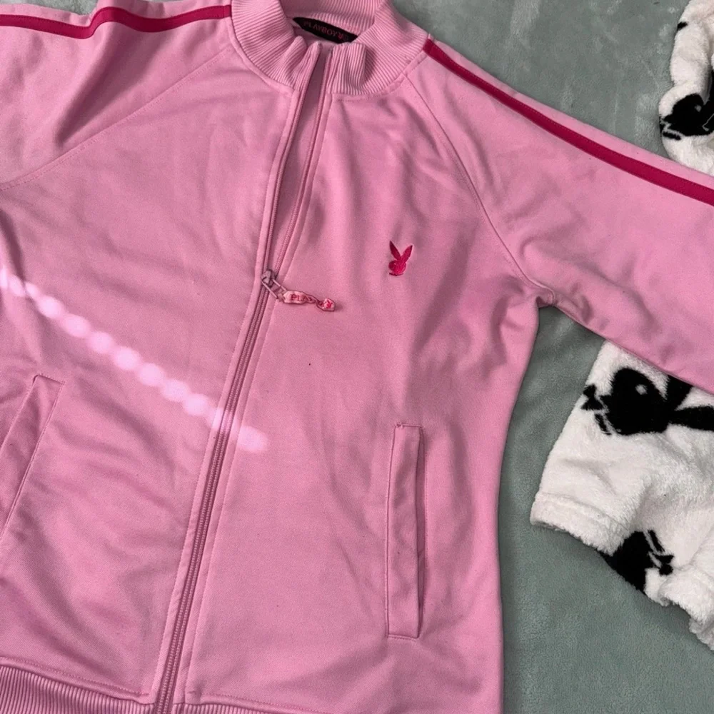 Playboy Robe and Jacket - Picture 10 of 11
